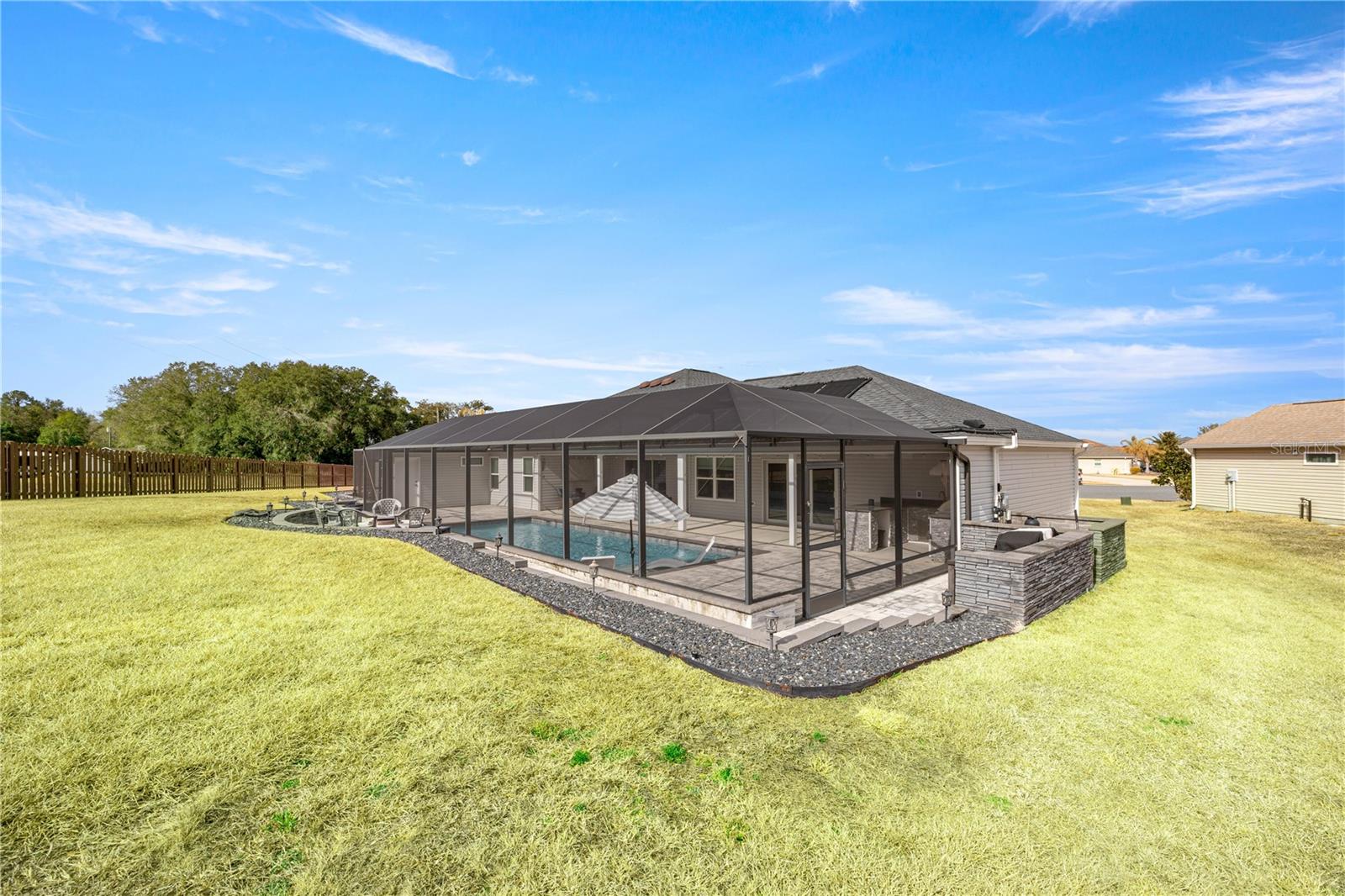 OXFORD OAKS PHASE 1 - Residential