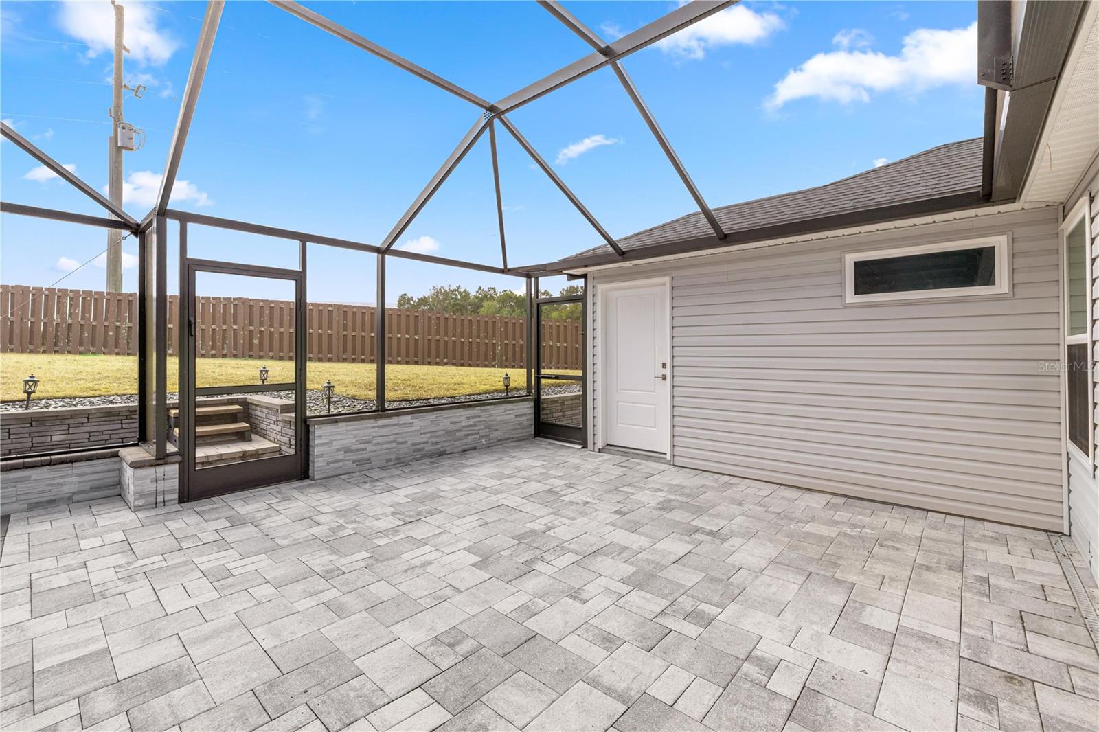 OXFORD OAKS PHASE 1 - Residential