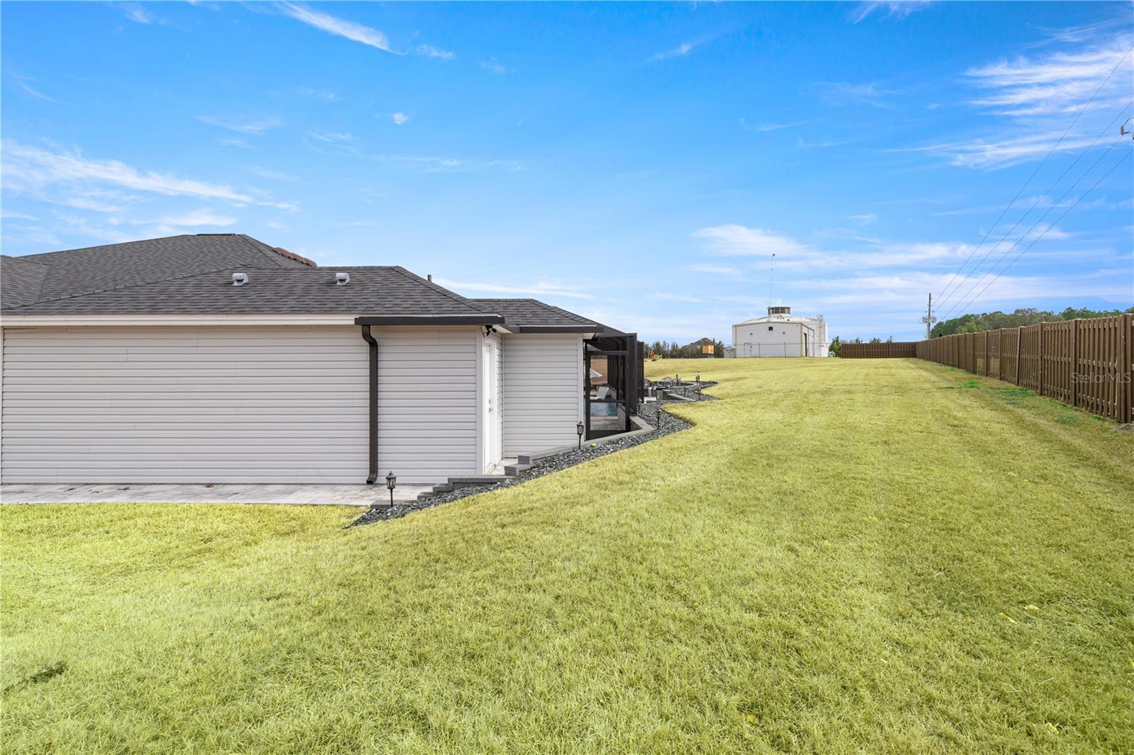 OXFORD OAKS PHASE 1 - Residential