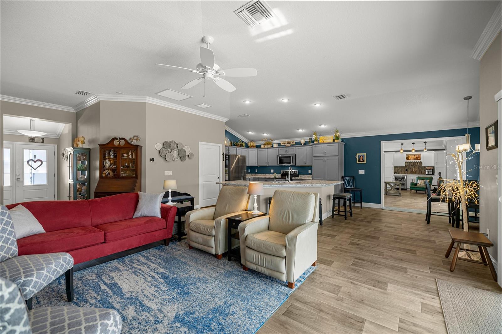 OXFORD OAKS PHASE 1 - Residential