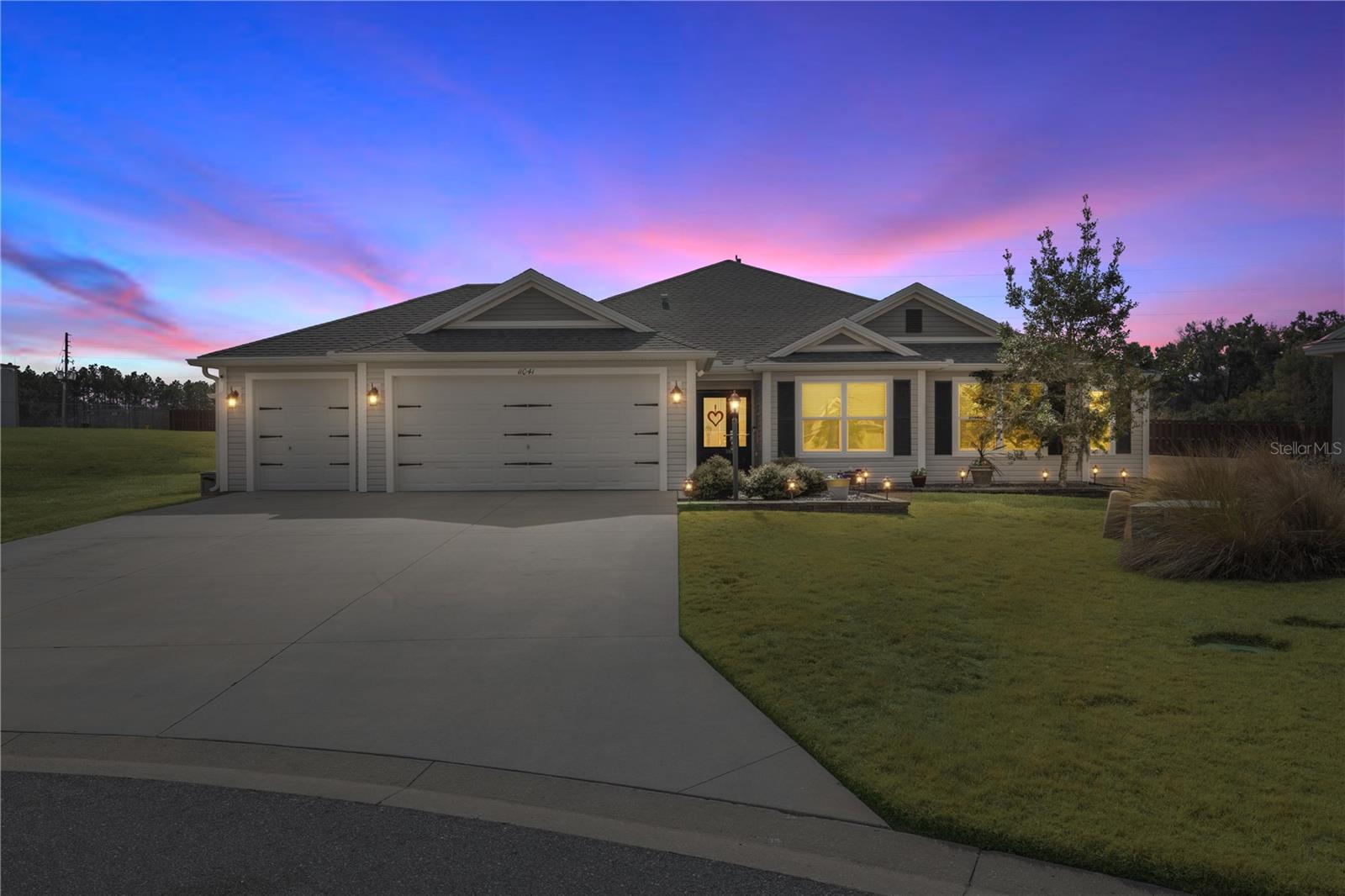 OXFORD OAKS PHASE 1 - Residential