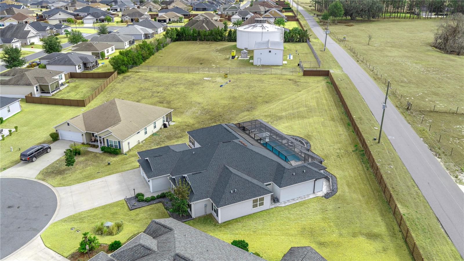 OXFORD OAKS PHASE 1 - Residential