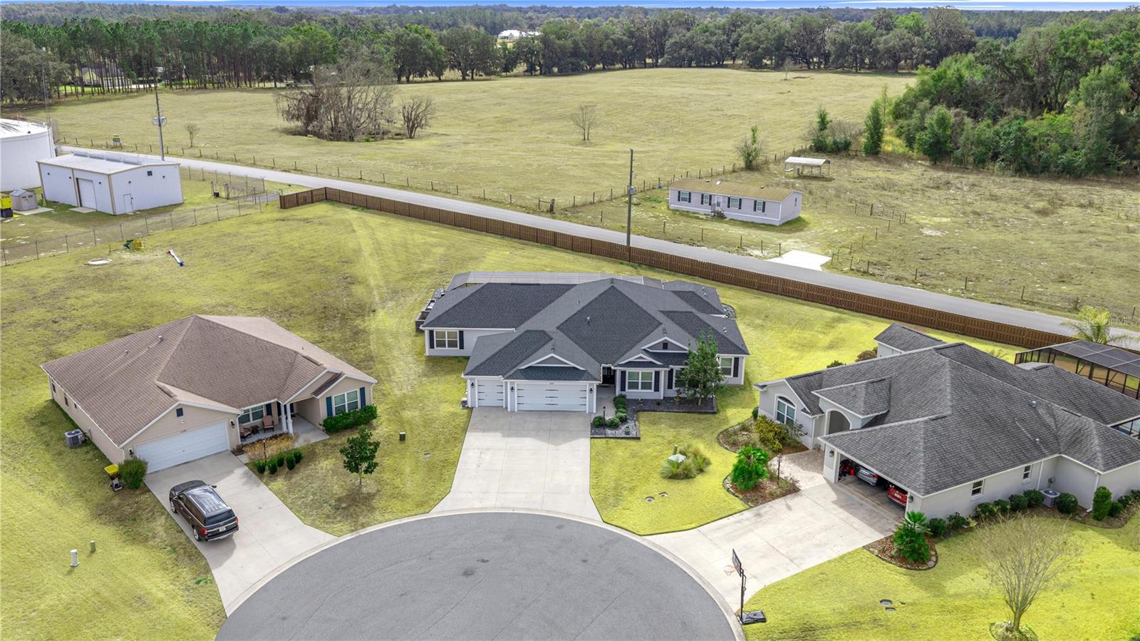 OXFORD OAKS PHASE 1 - Residential