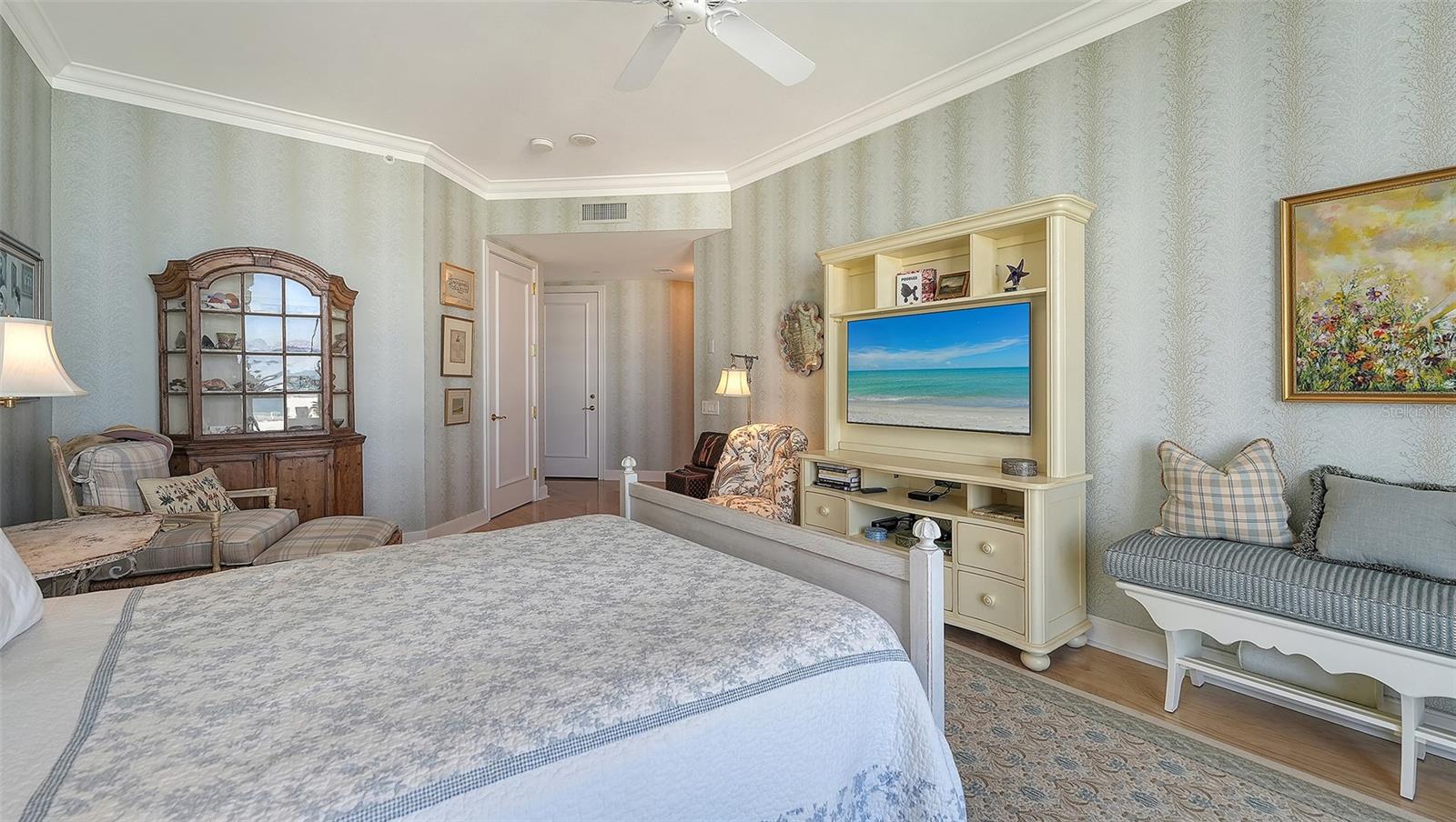 WATER CLUB AT LONGBOAT KEY - Residential