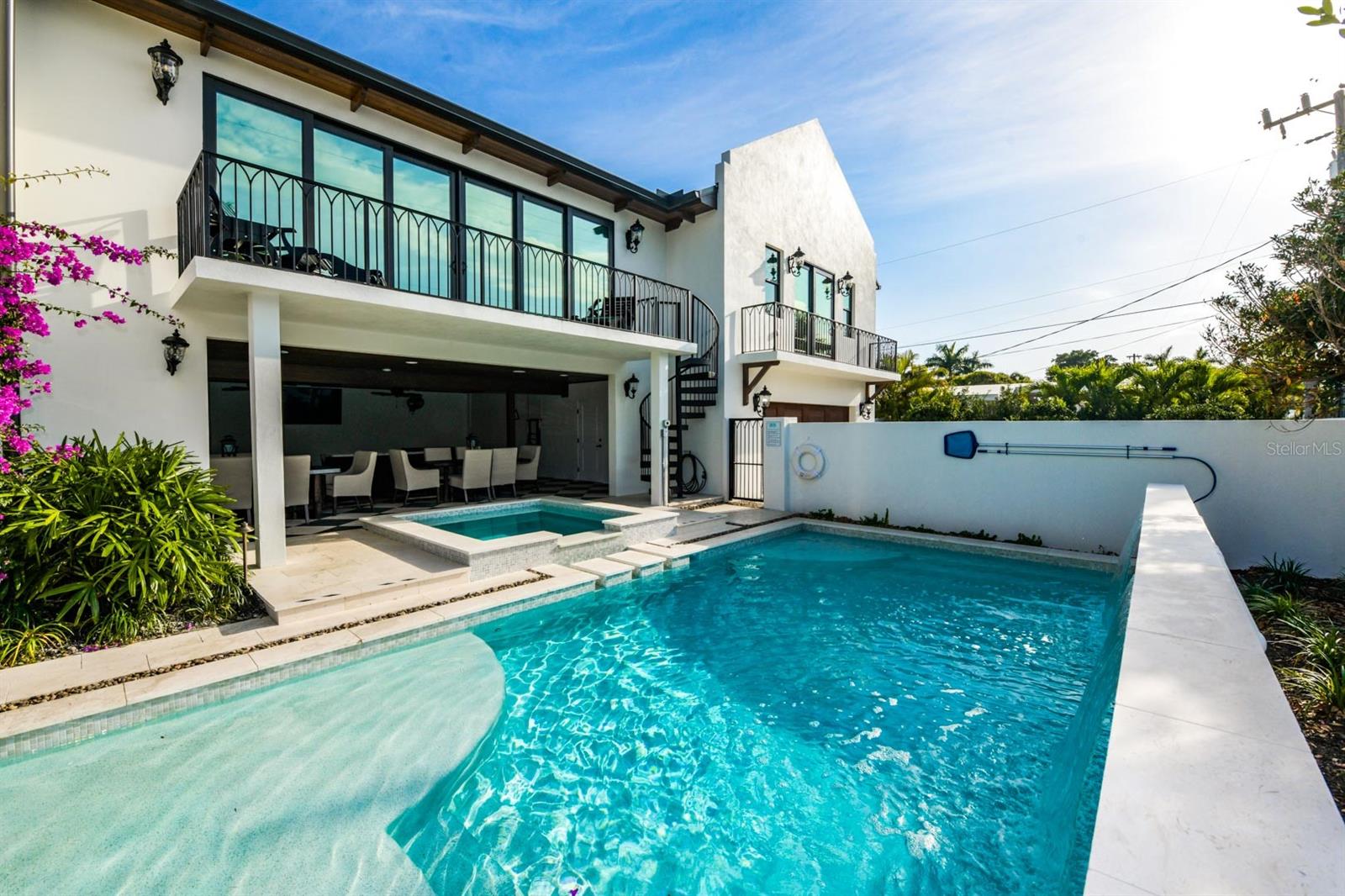 SAINT ARMANDS DIV JOHN RINGLING ESTATES - Residential