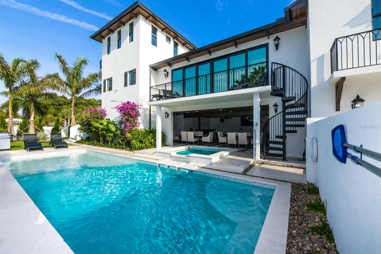 SAINT ARMANDS DIV JOHN RINGLING ESTATES - Residential