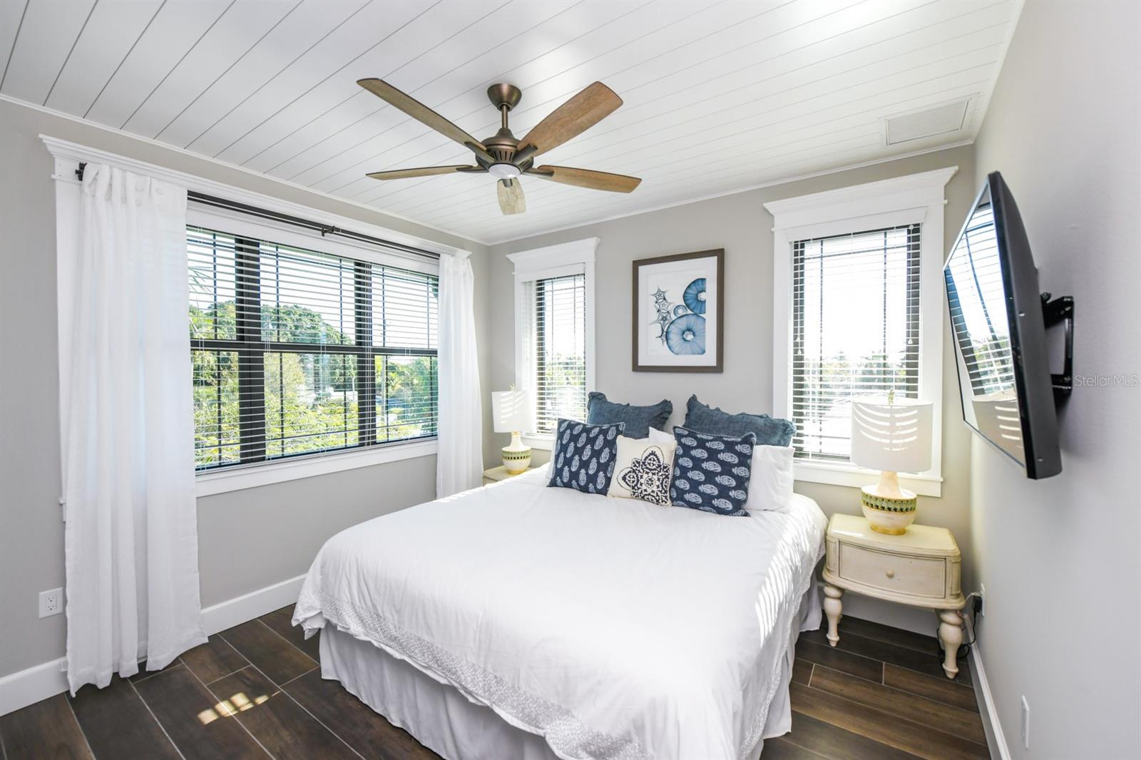 SAINT ARMANDS DIV JOHN RINGLING ESTATES - Residential