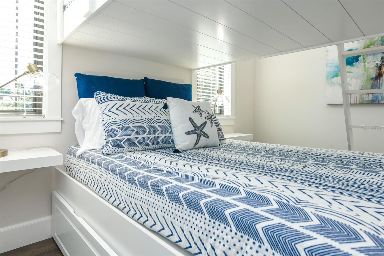 SAINT ARMANDS DIV JOHN RINGLING ESTATES - Residential