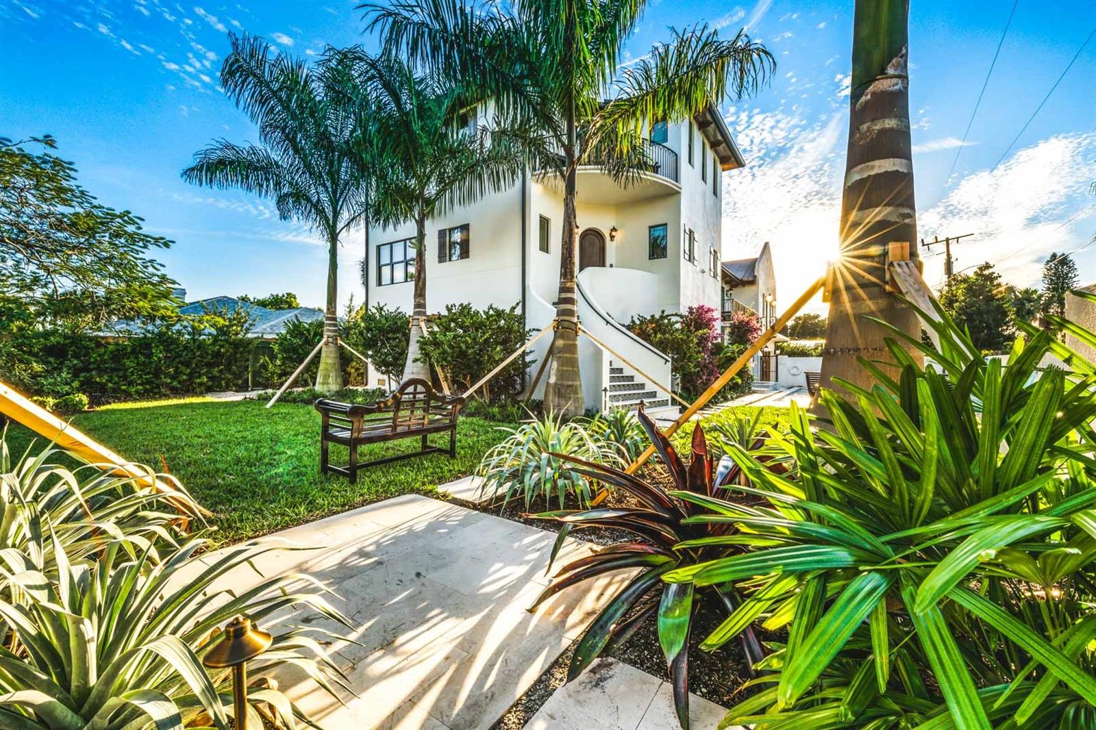 SAINT ARMANDS DIV JOHN RINGLING ESTATES - Residential