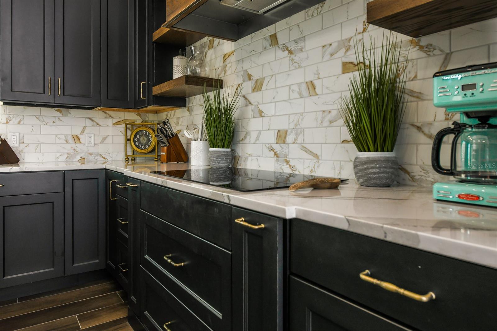 SAINT ARMANDS DIV JOHN RINGLING ESTATES - Residential