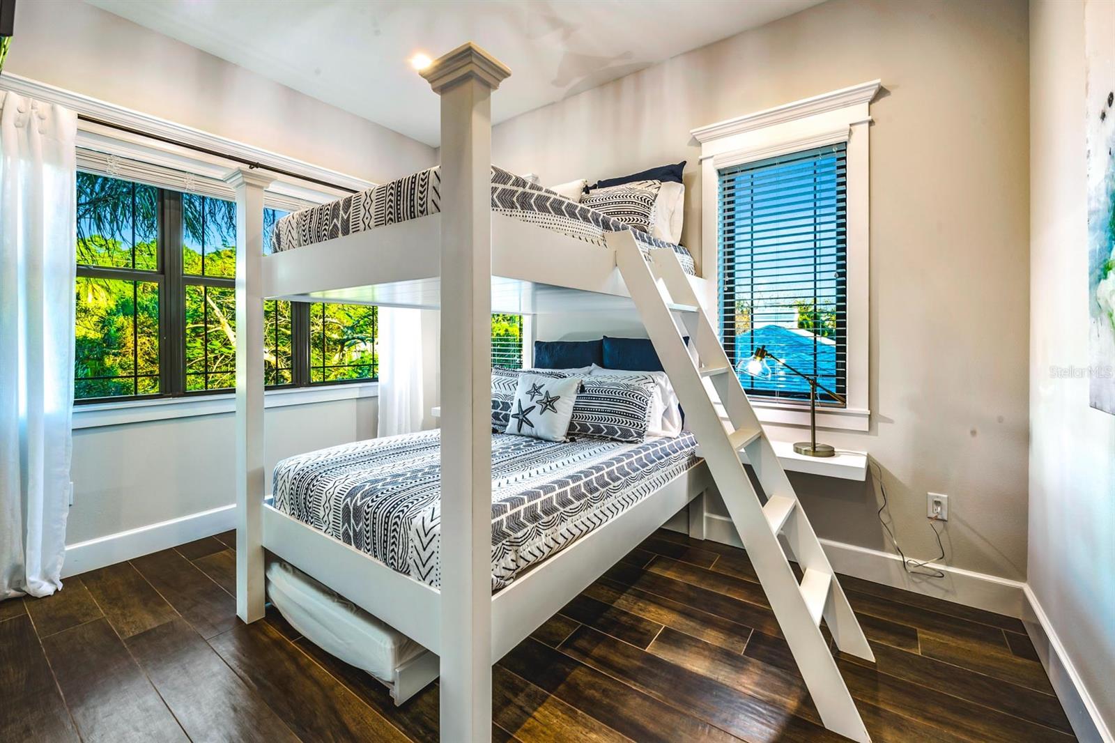 SAINT ARMANDS DIV JOHN RINGLING ESTATES - Residential