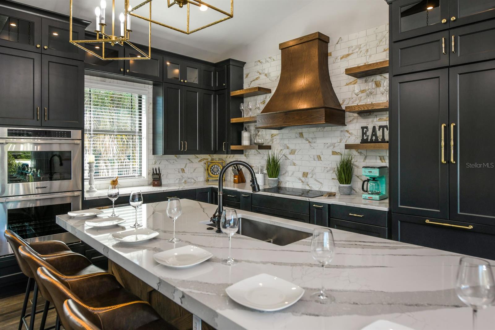 SAINT ARMANDS DIV JOHN RINGLING ESTATES - Residential