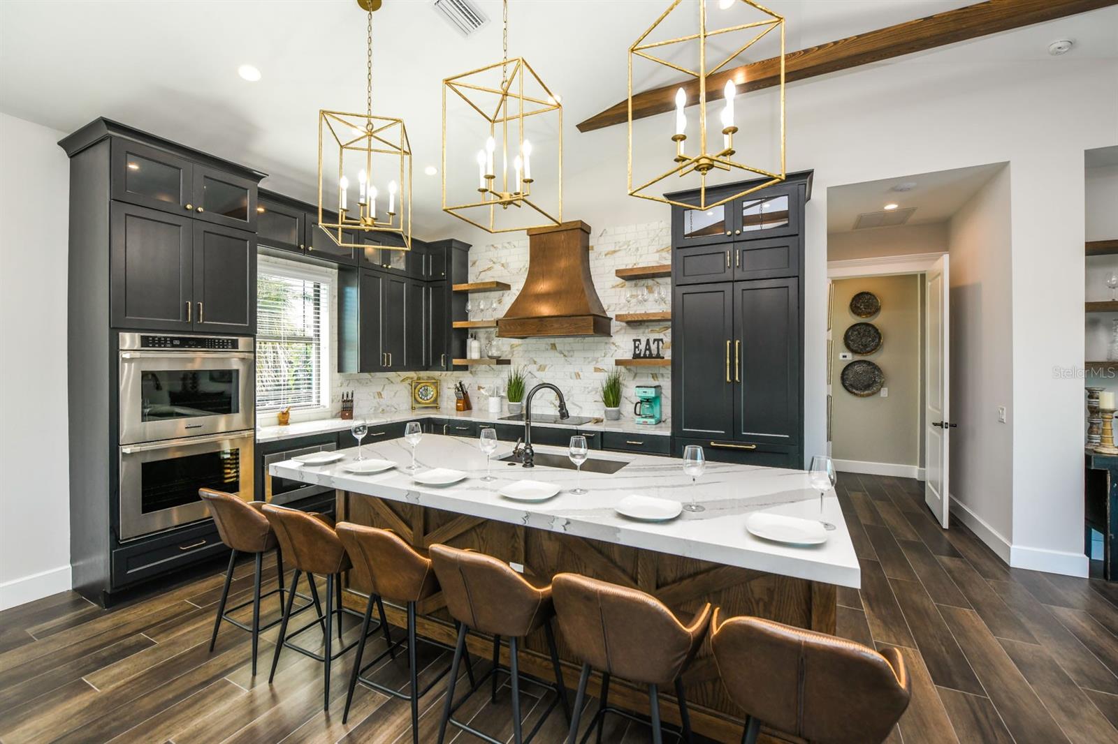 SAINT ARMANDS DIV JOHN RINGLING ESTATES - Residential