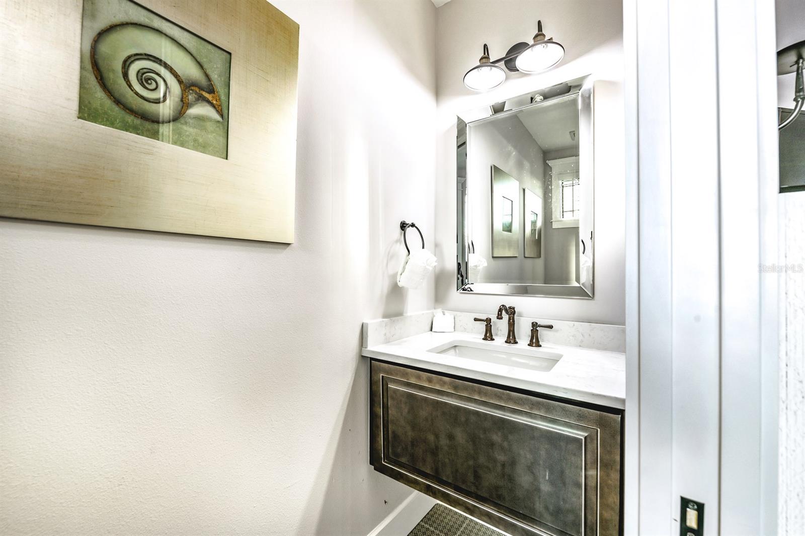 SAINT ARMANDS DIV JOHN RINGLING ESTATES - Residential