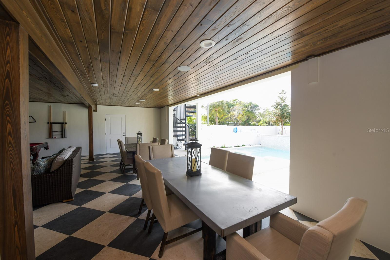 SAINT ARMANDS DIV JOHN RINGLING ESTATES - Residential