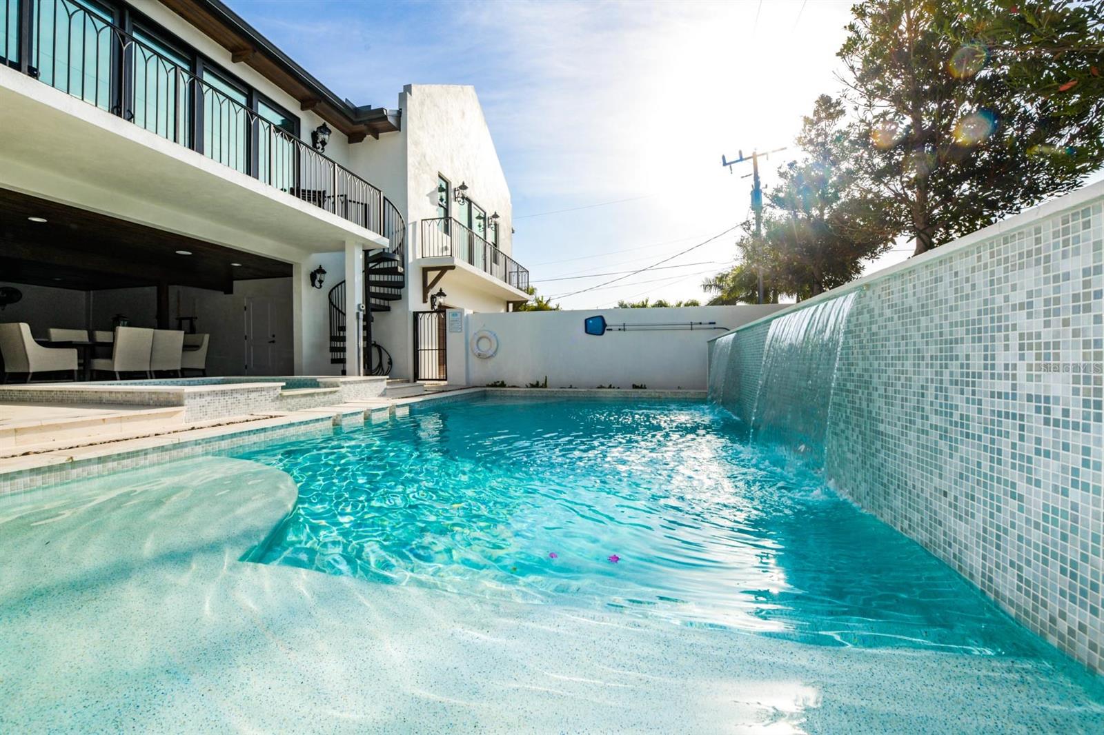 SAINT ARMANDS DIV JOHN RINGLING ESTATES - Residential