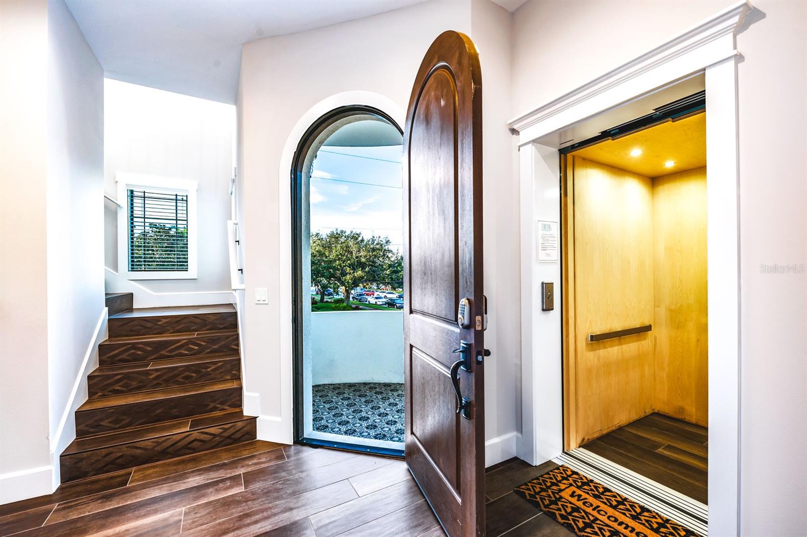 SAINT ARMANDS DIV JOHN RINGLING ESTATES - Residential