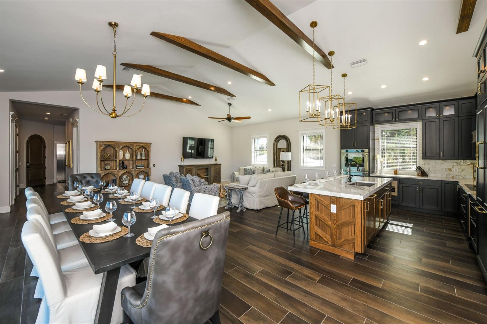 SAINT ARMANDS DIV JOHN RINGLING ESTATES - Residential