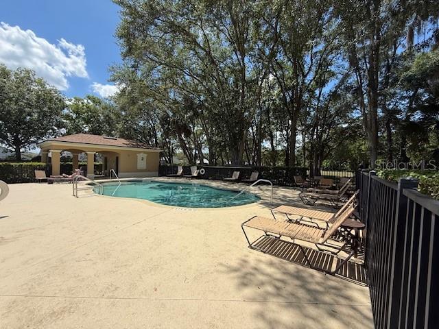 VILLAS AT CHASE GROVES A CONDO - Residential