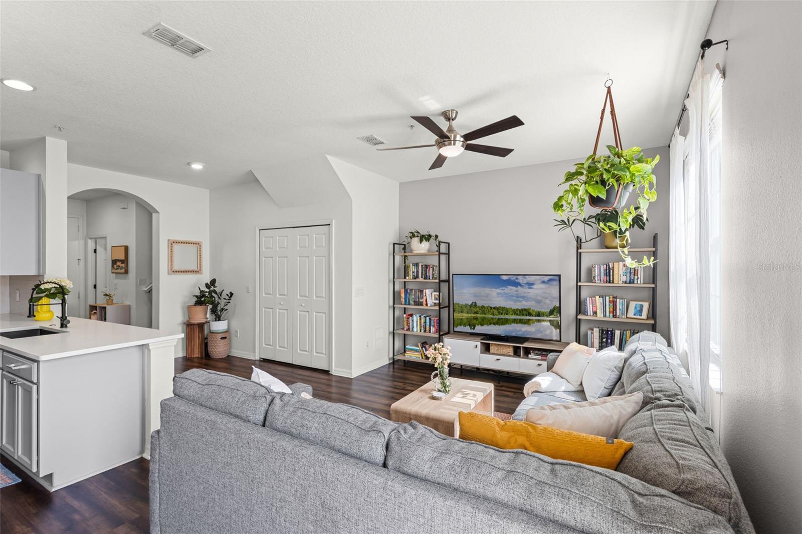 10255 HARTFORD MAROON ROAD