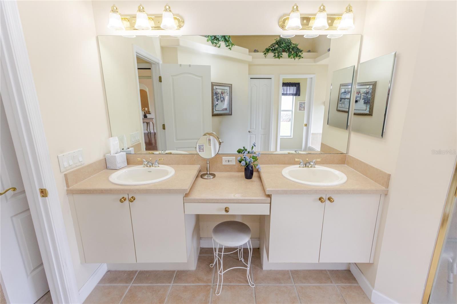 PRISTINE PLACE PH 5 - Residential