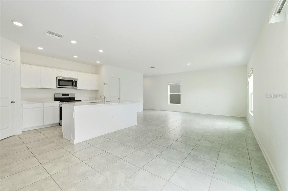 PEACE CREEK RESERVE - Residential Lease