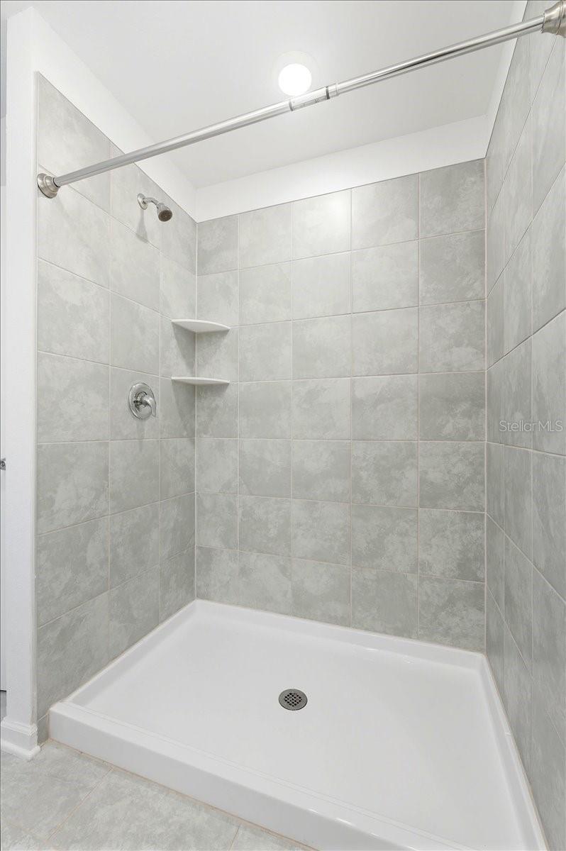 PEACE CREEK RESERVE - Residential Lease