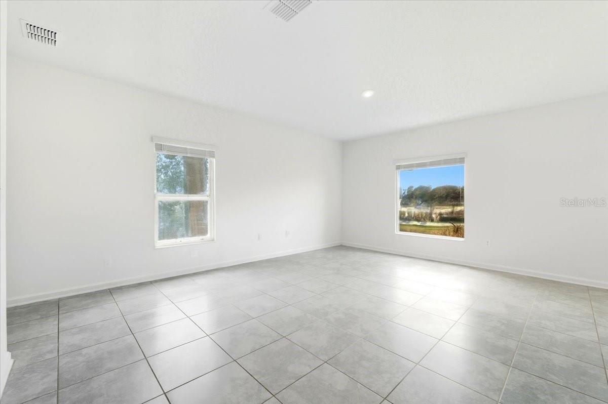 PEACE CREEK RESERVE - Residential Lease