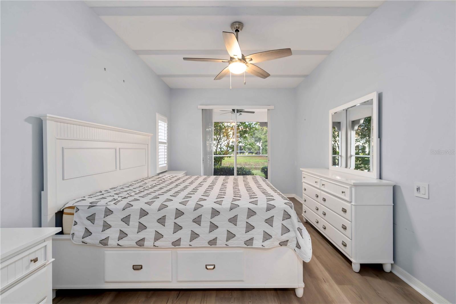 PLAZA DE FLORES - Residential