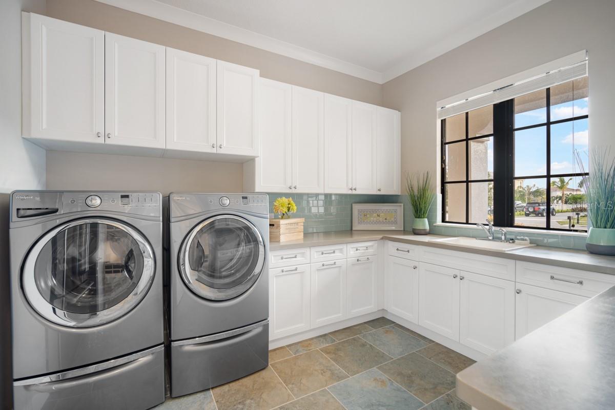 MIRABAY PH 3C-3 - Residential