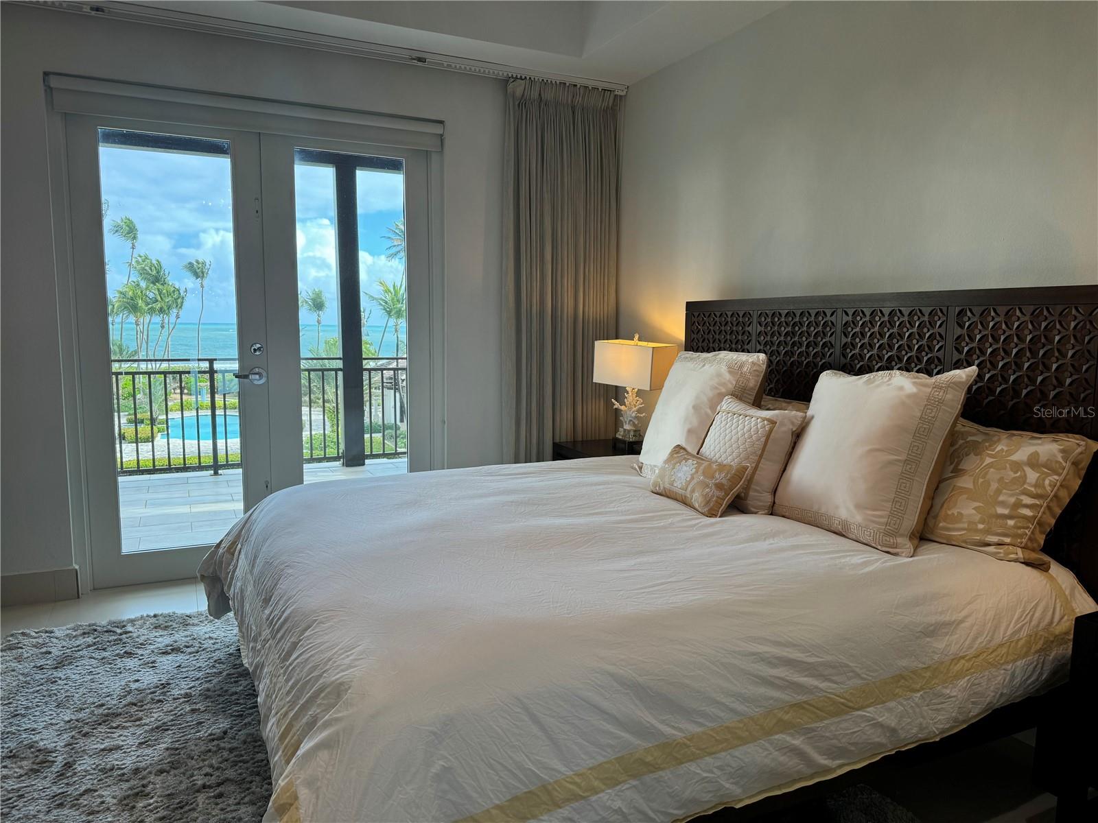 LAS VENTANAS CONDOMINIUM - Residential