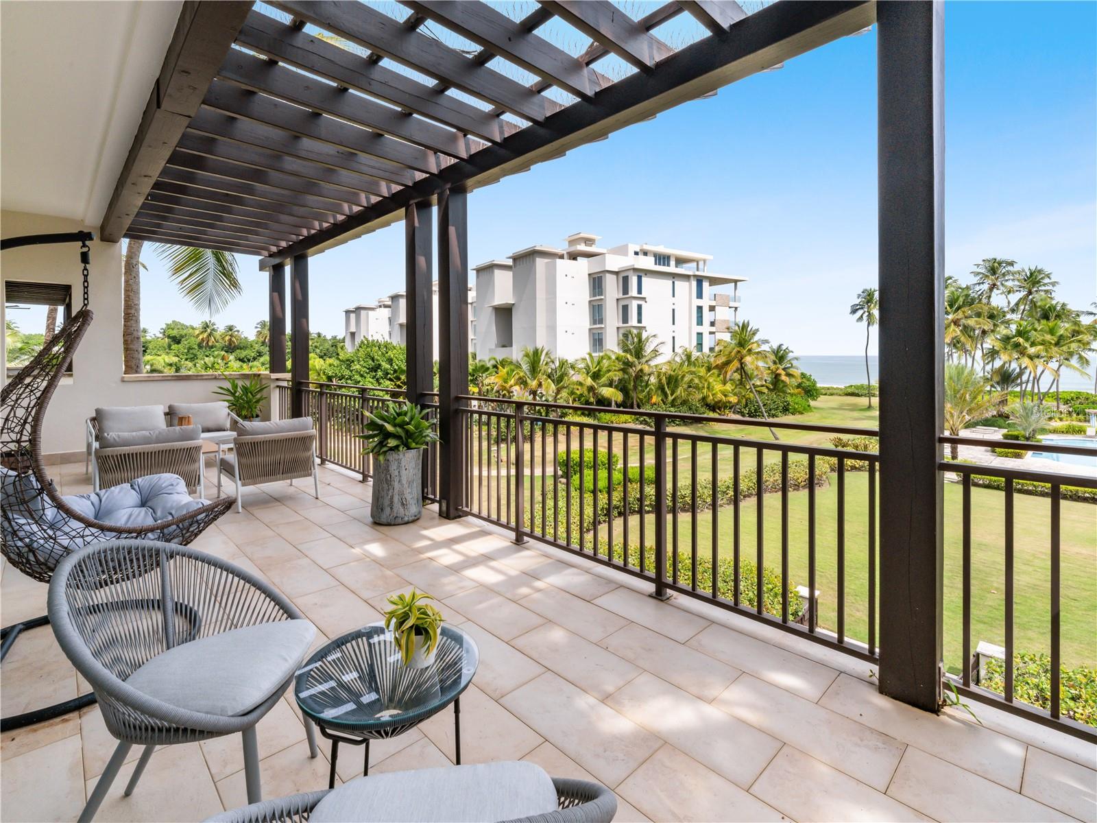 LAS VENTANAS CONDOMINIUM - Residential