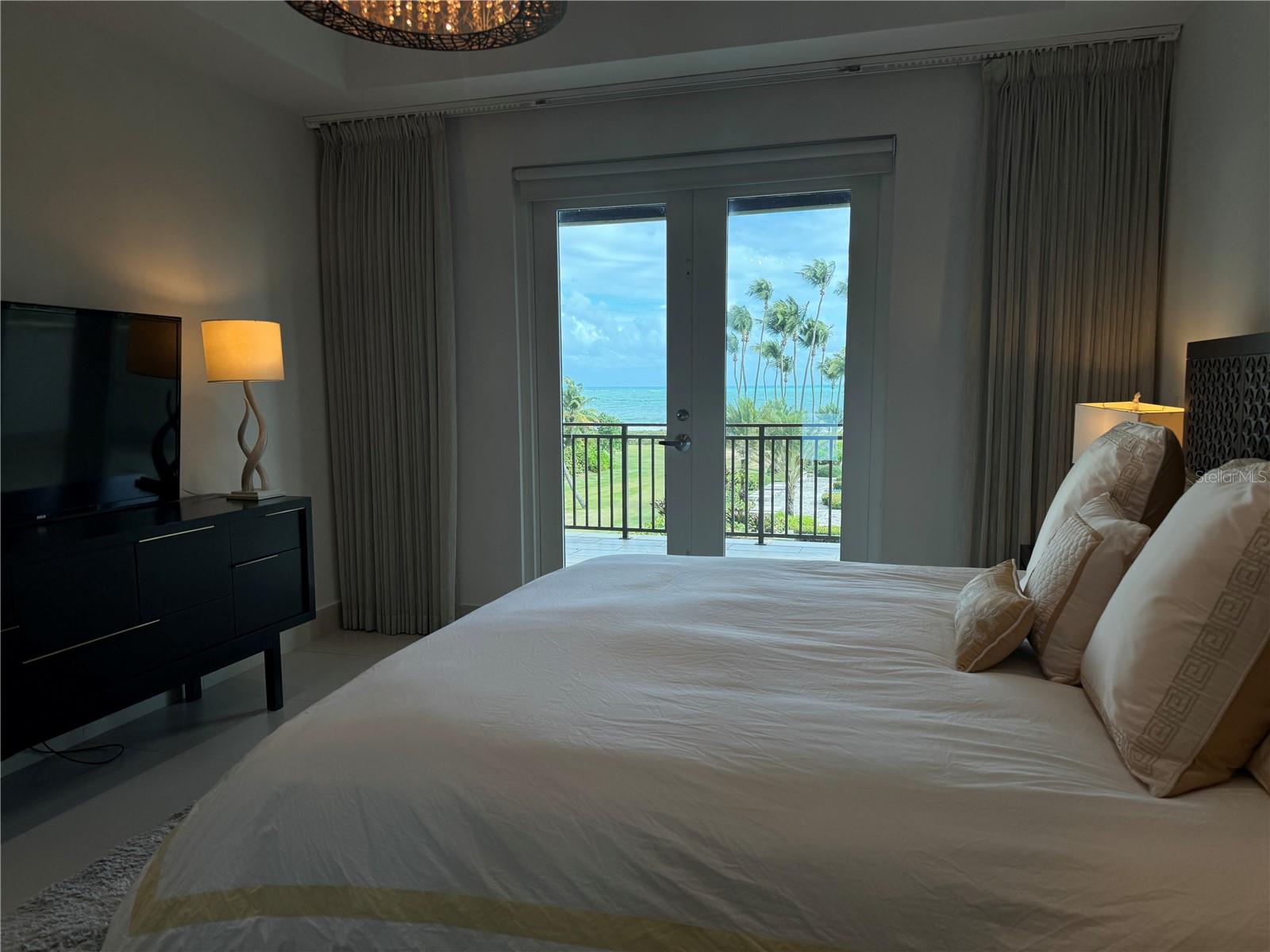 LAS VENTANAS CONDOMINIUM - Residential