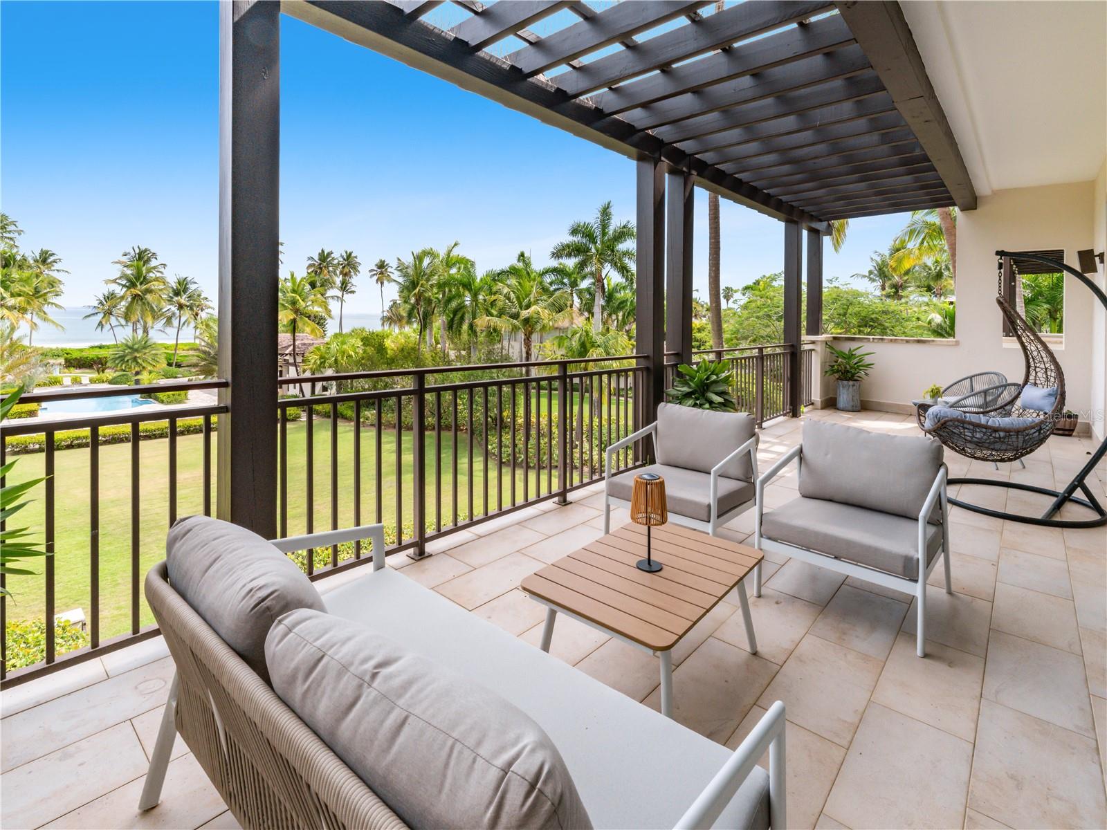 LAS VENTANAS CONDOMINIUM - Residential