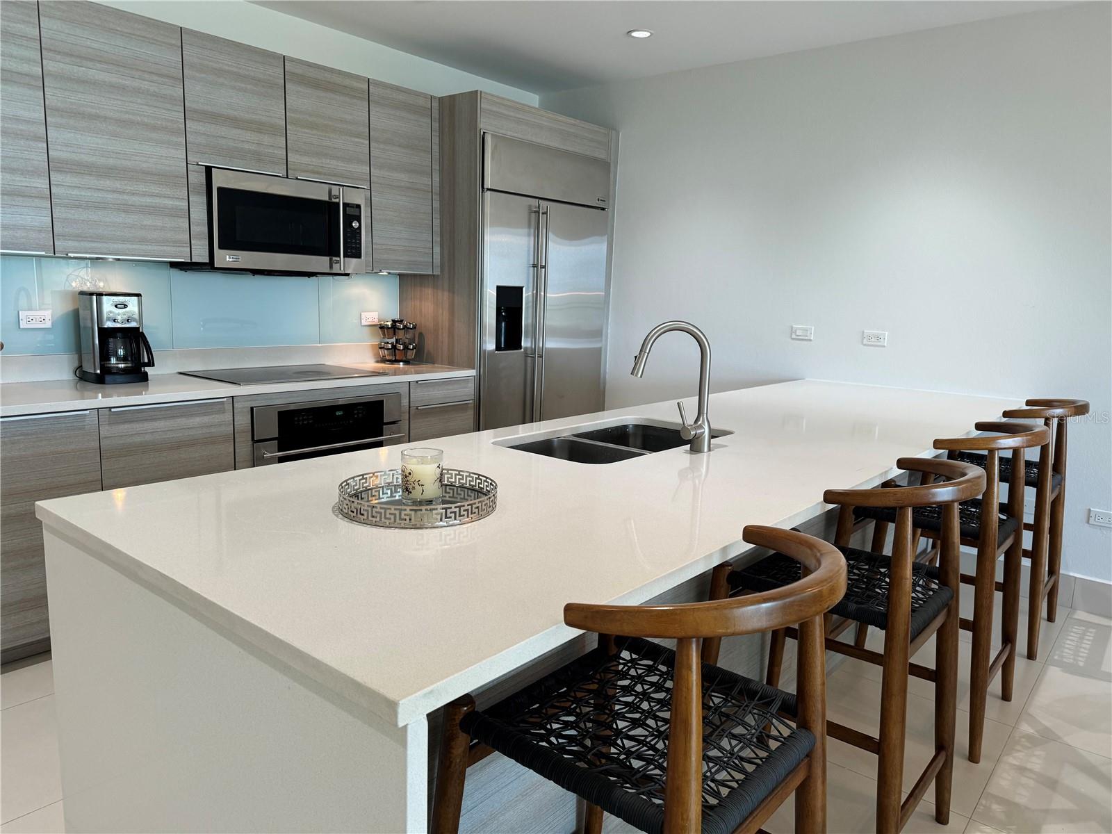 LAS VENTANAS CONDOMINIUM - Residential