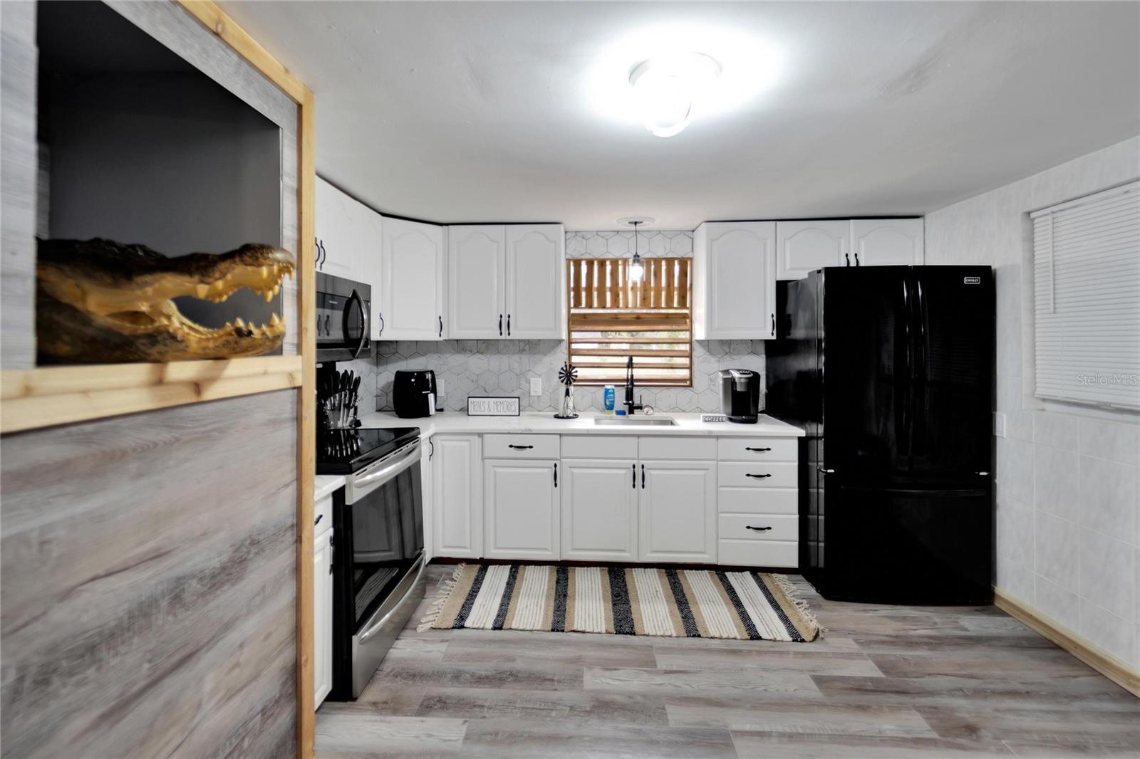 HELLEKES SUB - Residential