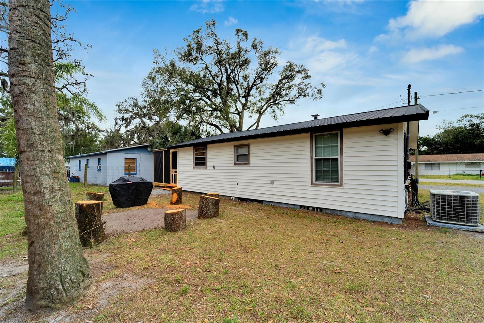 HELLEKES SUB - Residential