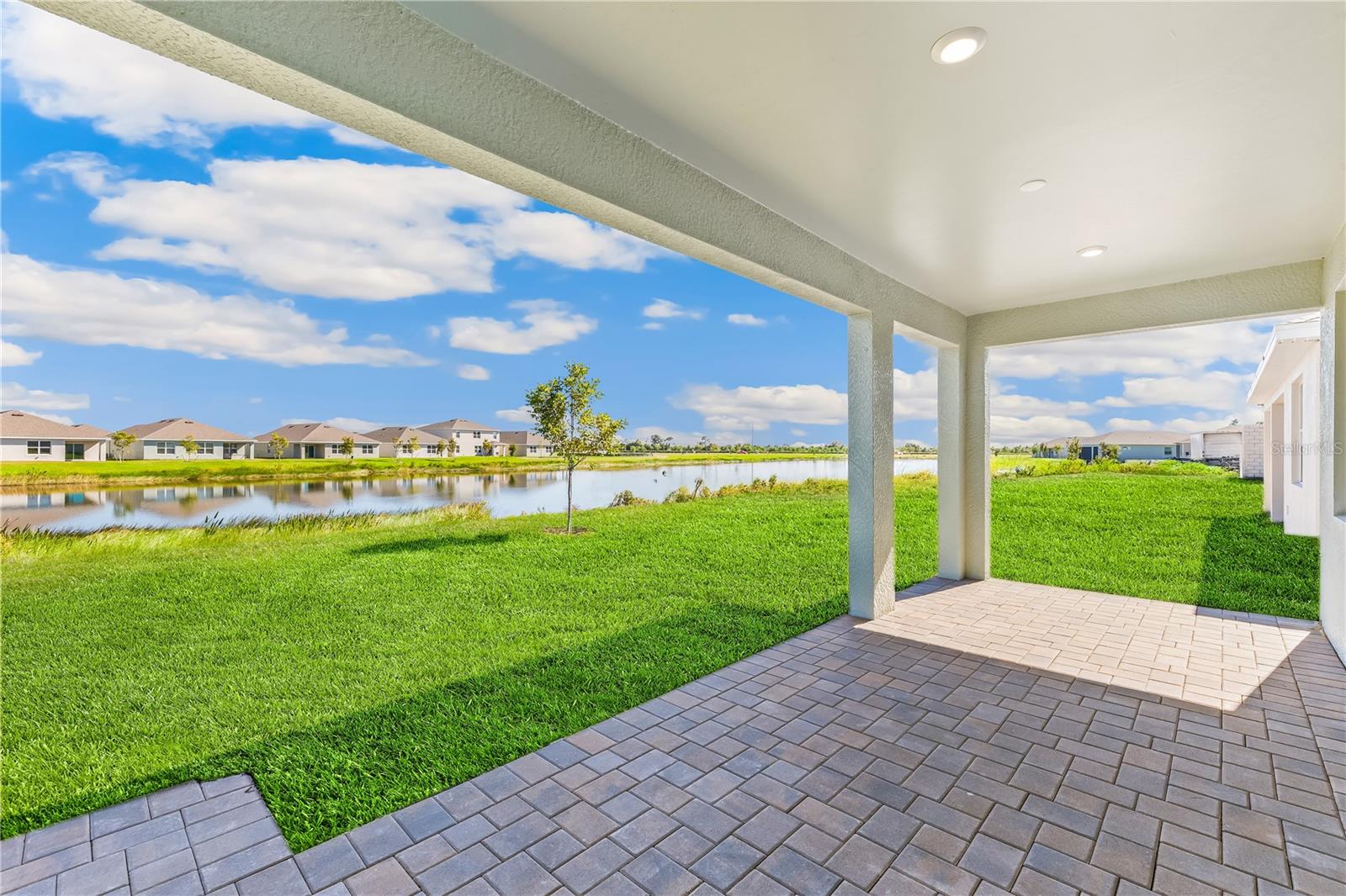 CORAL LAKES - CORAL CREEK - Residential