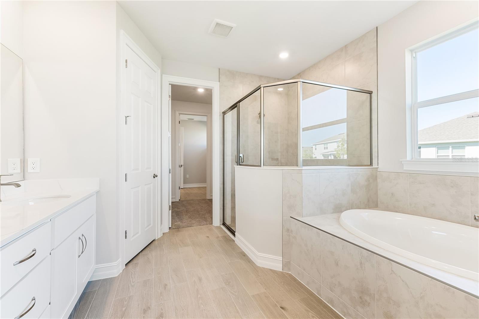 CORAL LAKES - CORAL CREEK - Residential