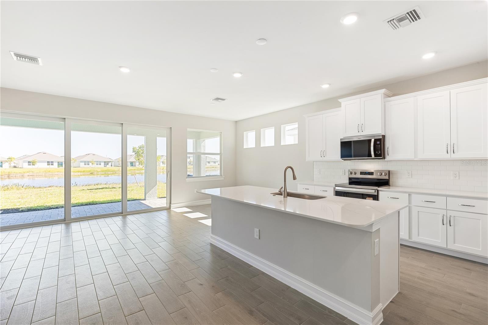 CORAL LAKES - CORAL CREEK - Residential