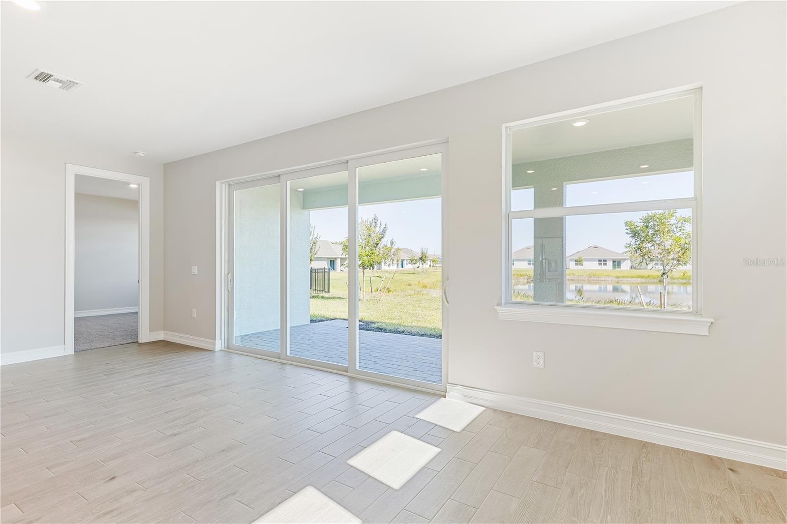 CORAL LAKES - CORAL CREEK - Residential