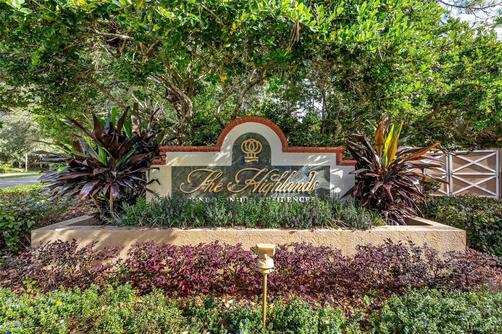 HIGHLANDS AT HUNTERS GREEN A CONDO - Residential