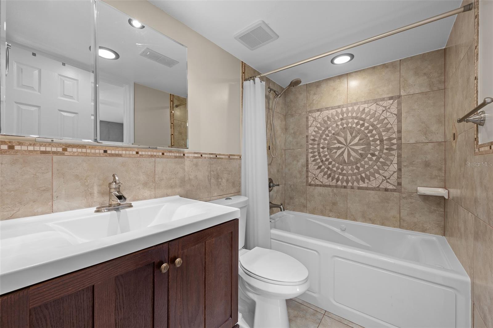 HIGHLANDS AT HUNTERS GREEN A CONDO - Residential