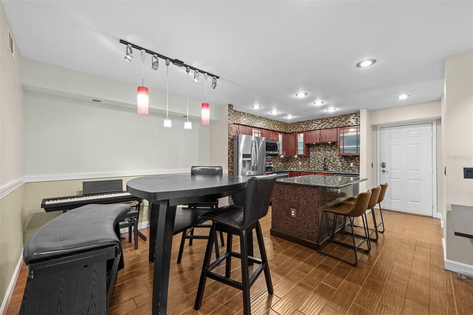 HIGHLANDS AT HUNTERS GREEN A CONDO - Residential