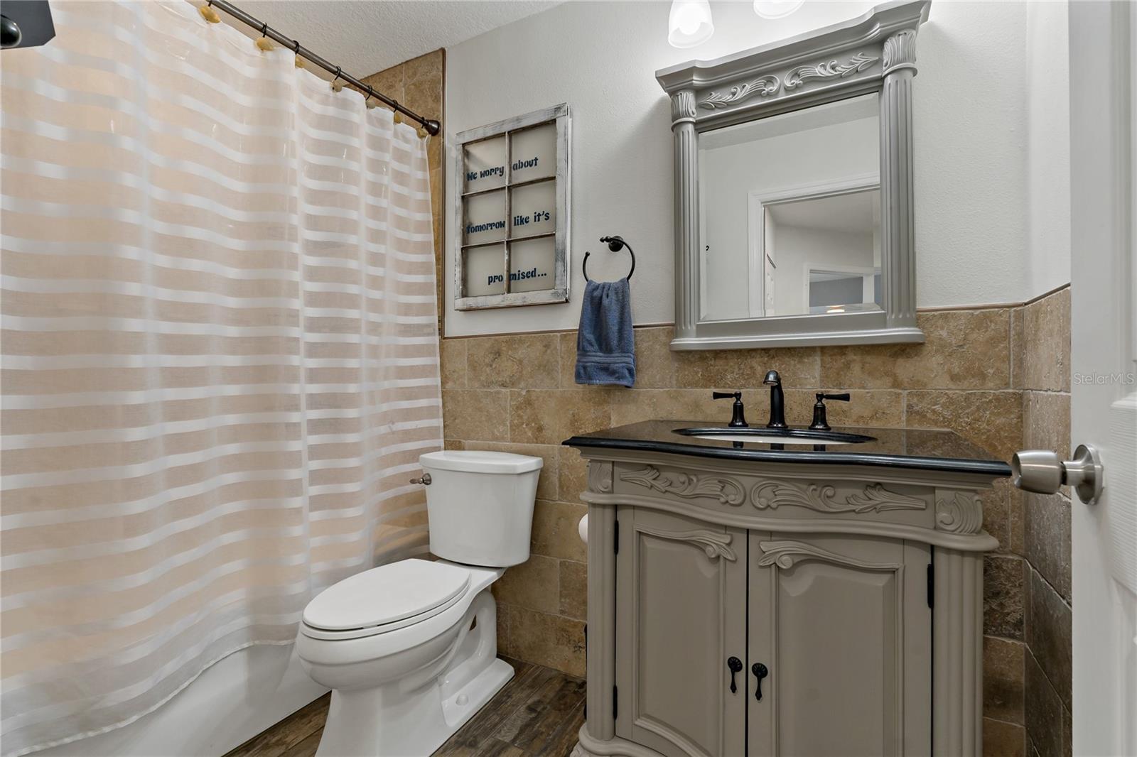 RUSTIC OAKS 1ST ADD - Residential Lease