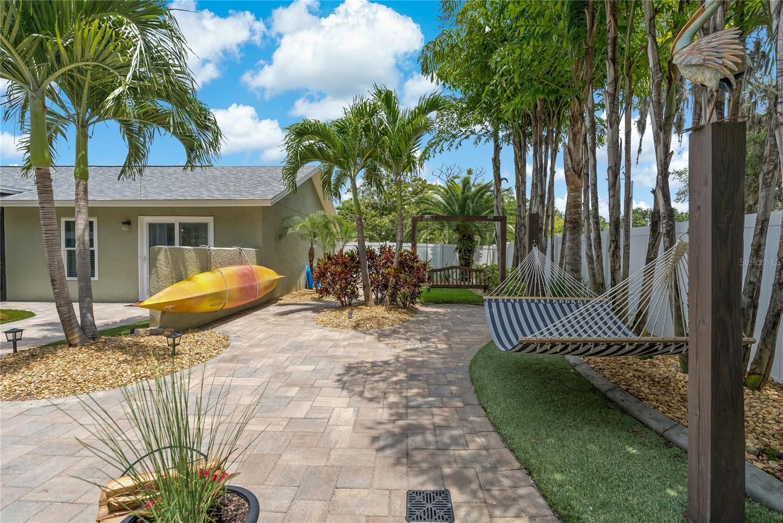 RUSTIC OAKS 1ST ADD - Residential Lease