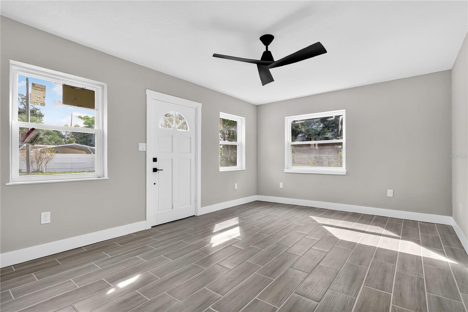 GLENCOE SUB - Residential Income