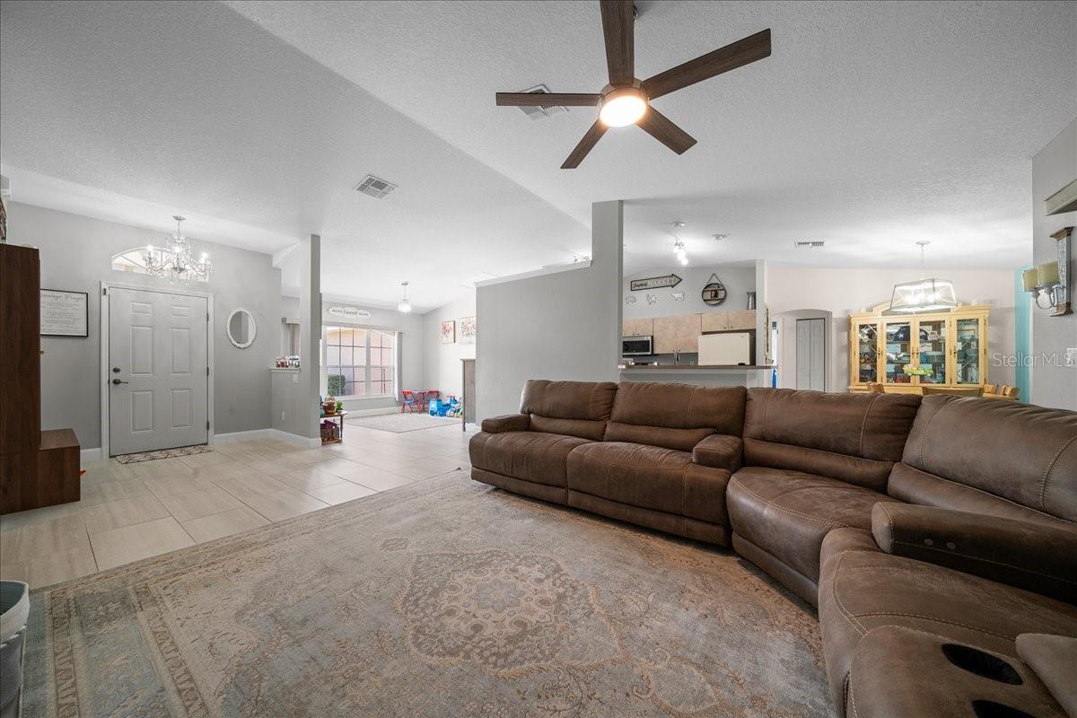KINGSLAND COUNTRY ESTATE - Residential