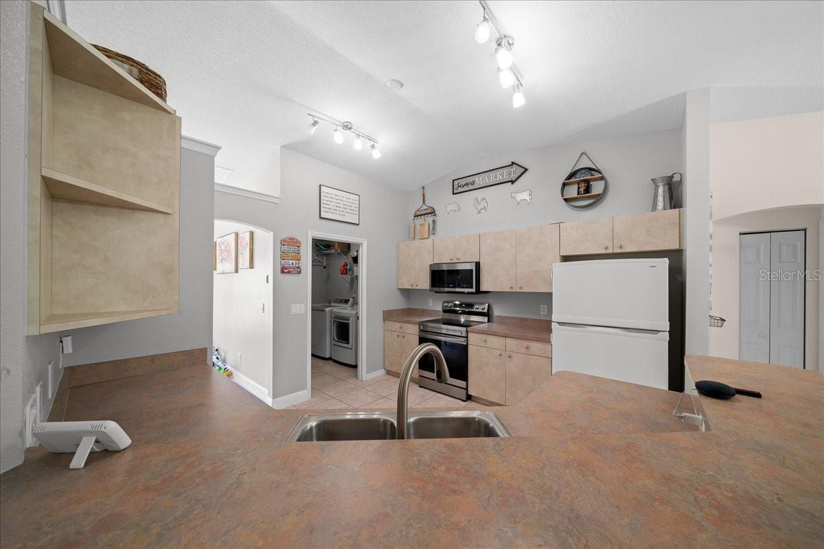 KINGSLAND COUNTRY ESTATE - Residential
