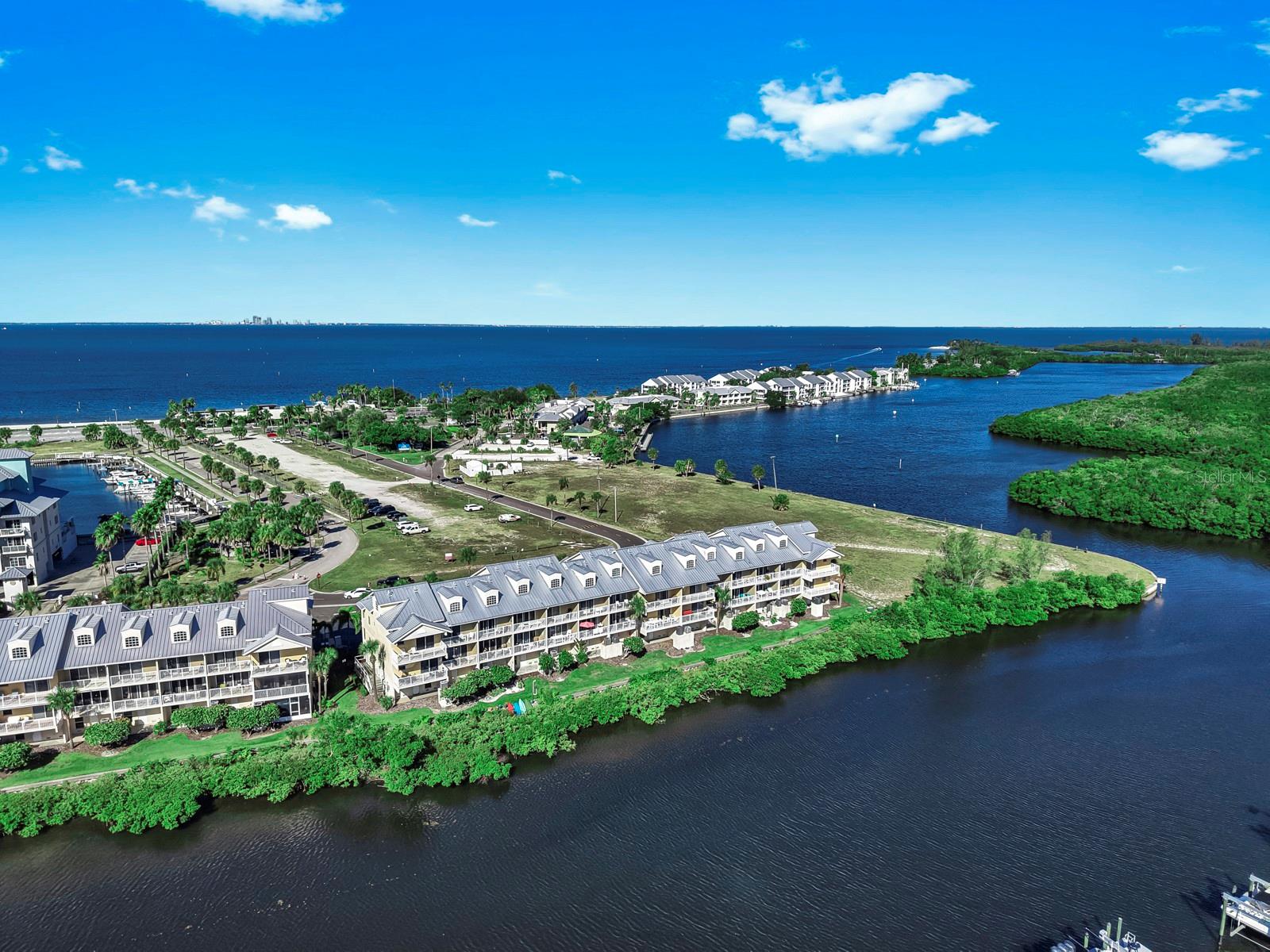 BAHIA BEACH TWNHMS PH 1A - Residential